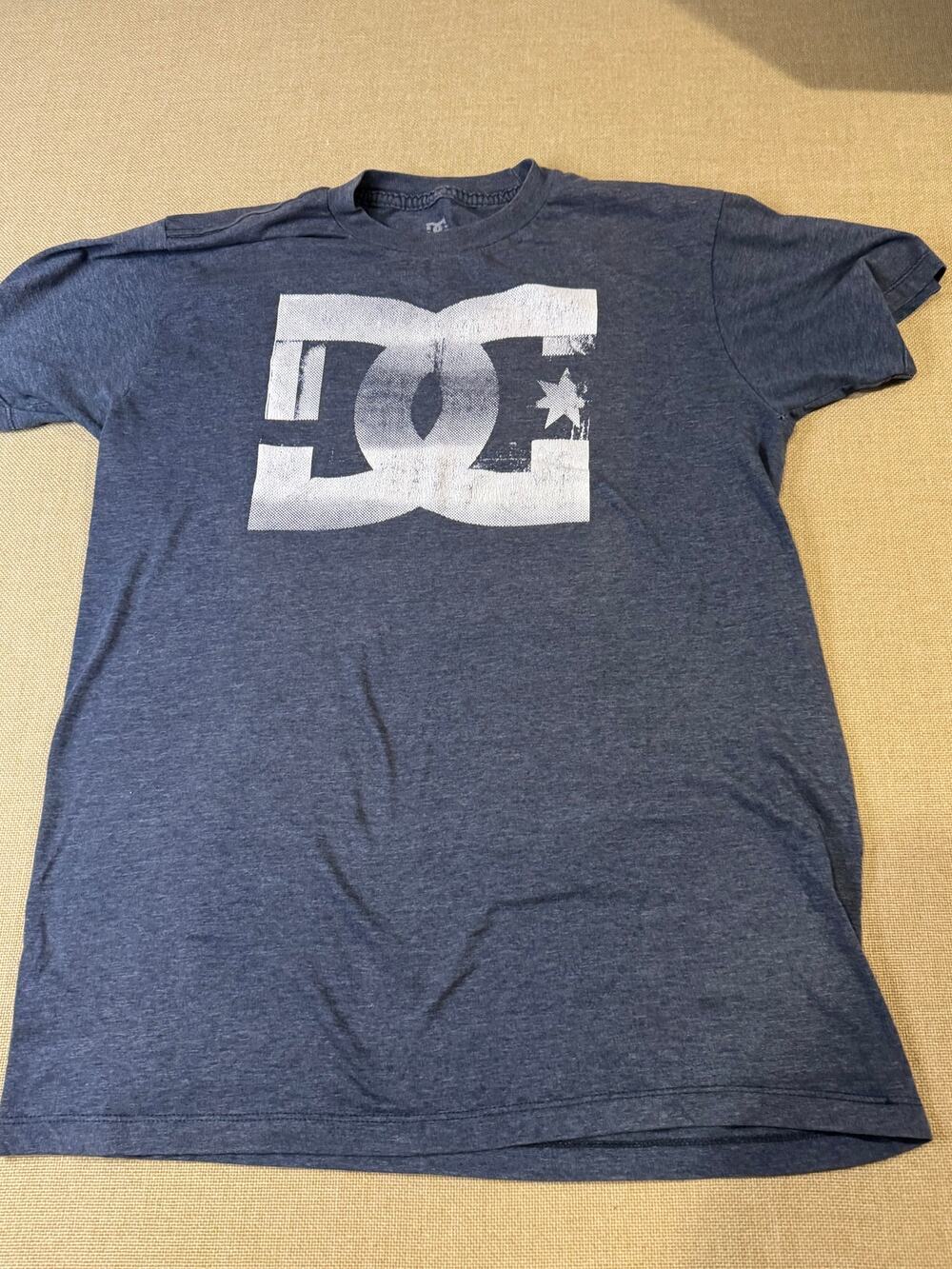 DC Shoes Mens Heather Navy Blue Medium Logo Graphic T-Shirt Skate Streetwear
